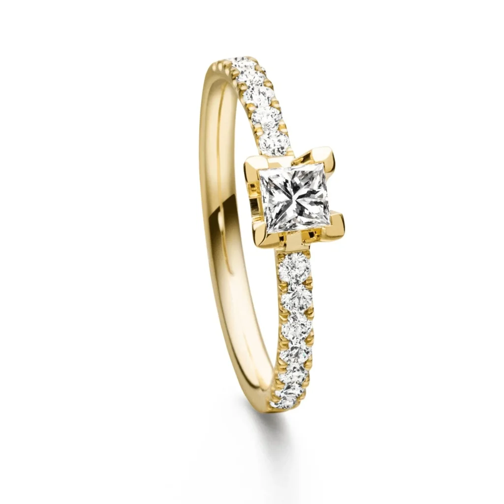 Verlobungsring Princess Cut mit Brillantschiene in Gelbgold 585