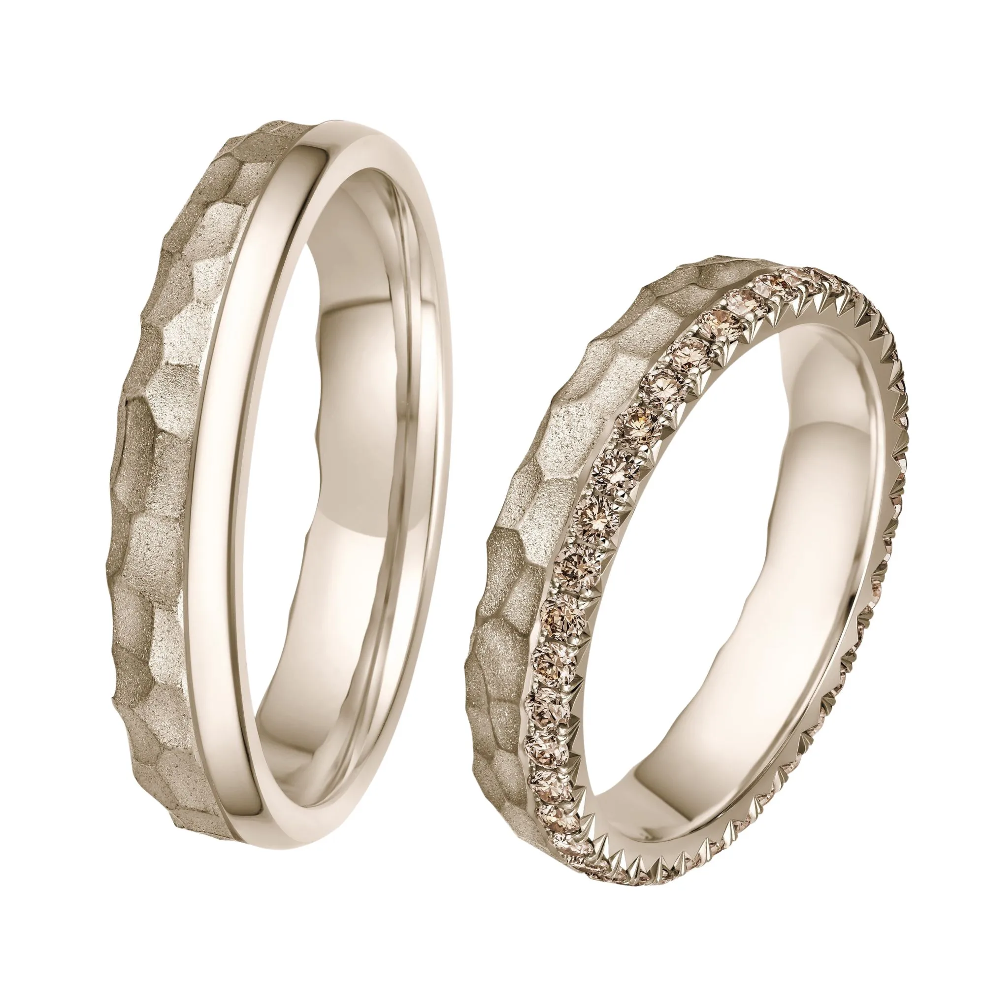 Trauringe Koralle poliert in Chamois Gold 585, Damenring mit braunen Brillanten und Herrenring ohne Steine, Ringpaar